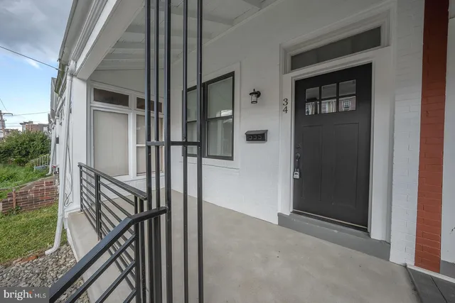 $2,500 | 34 West Durham Street, Philadelphia, PA 19119