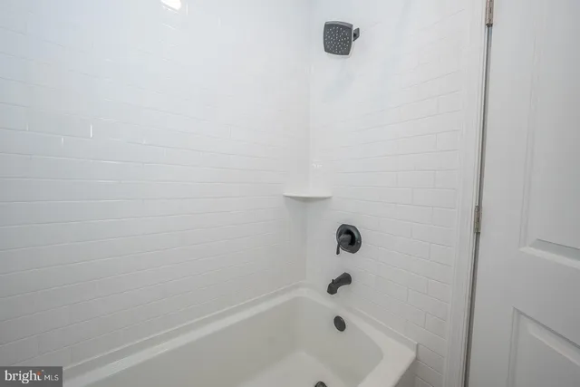 $2,500 | 34 West Durham Street, Philadelphia, PA 19119