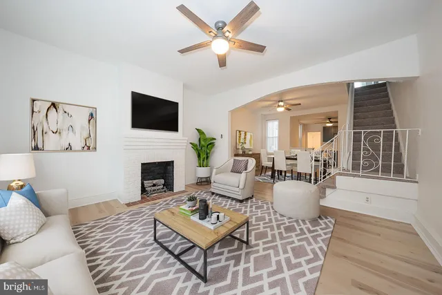 $2,500 | 34 West Durham Street, Philadelphia, PA 19119