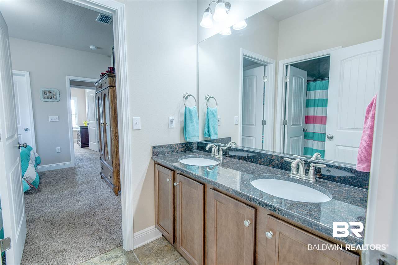 23094 Carnoustie Drive Foley, AL 36535 - Photo 35 of 43 Jack and Jill Bath