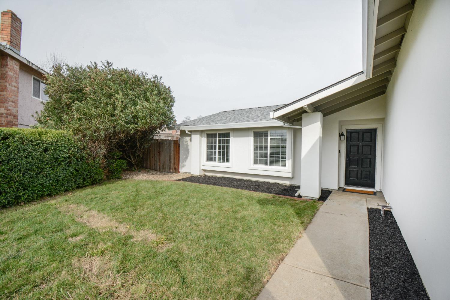 7217 Springleaf Court Citrus Heights, CA 95621 - Photo 5 of 43