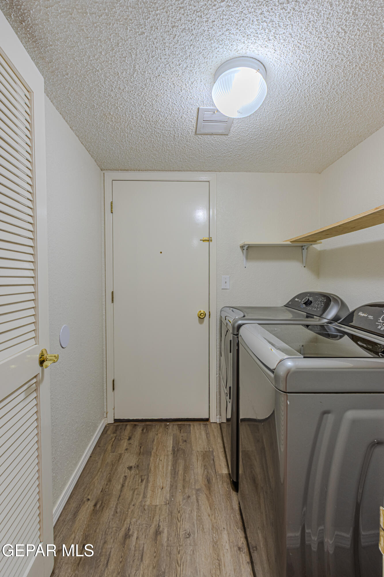 1420 Black Ridge Drive El Paso, TX 79912 - Photo 25 of 34 Laundry Room