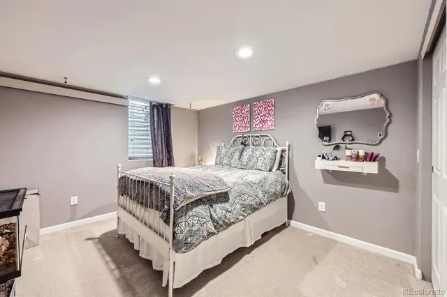 $5,600 | 1000 North Monaco St Parkway, Denver, CO 80220