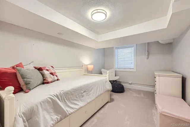 $5,600 | 1000 North Monaco St Parkway, Denver, CO 80220