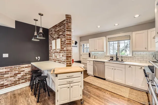 $5,600 | 1000 North Monaco St Parkway, Denver, CO 80220