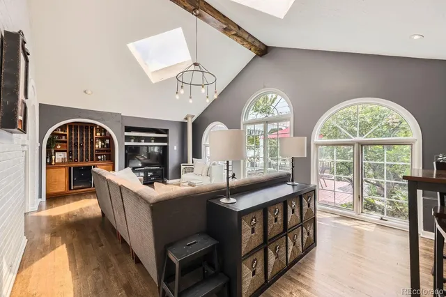 $5,600 | 1000 North Monaco St Parkway, Denver, CO 80220