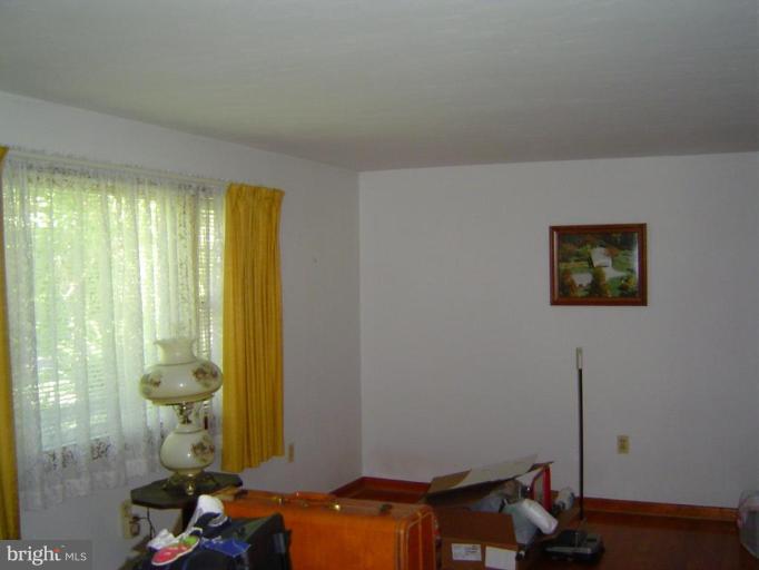 1760 Hunting Ridge Road Winchester, VA 22603 - Photo 7 of 7 Living Room