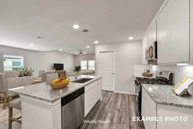 $381,070 | 1102 Arbor Drive, Beasley, TX 77417