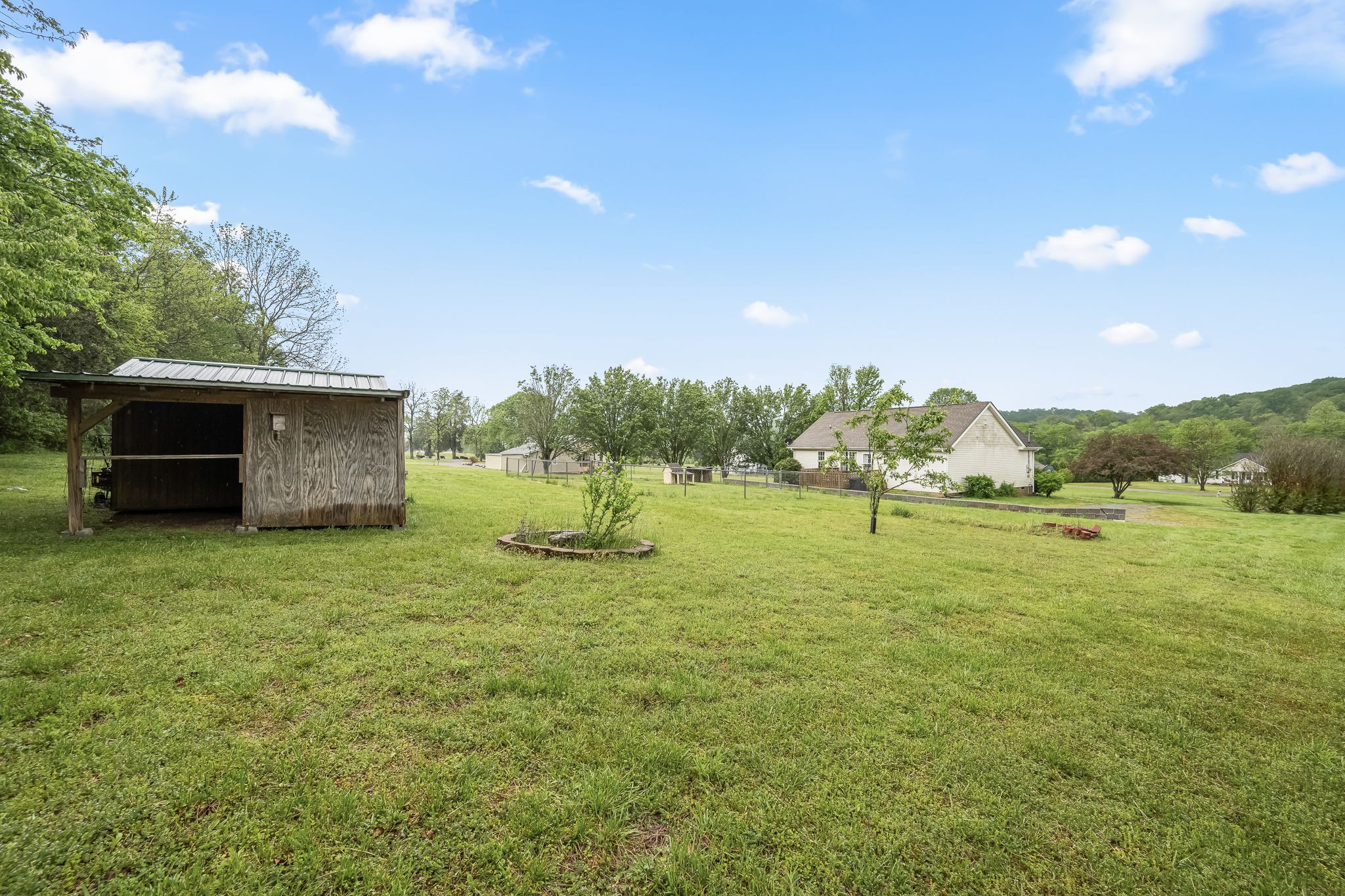 9 Volunteer Road Petersburg, TN 37144 - Photo 37 of 44 Gallery Image 37