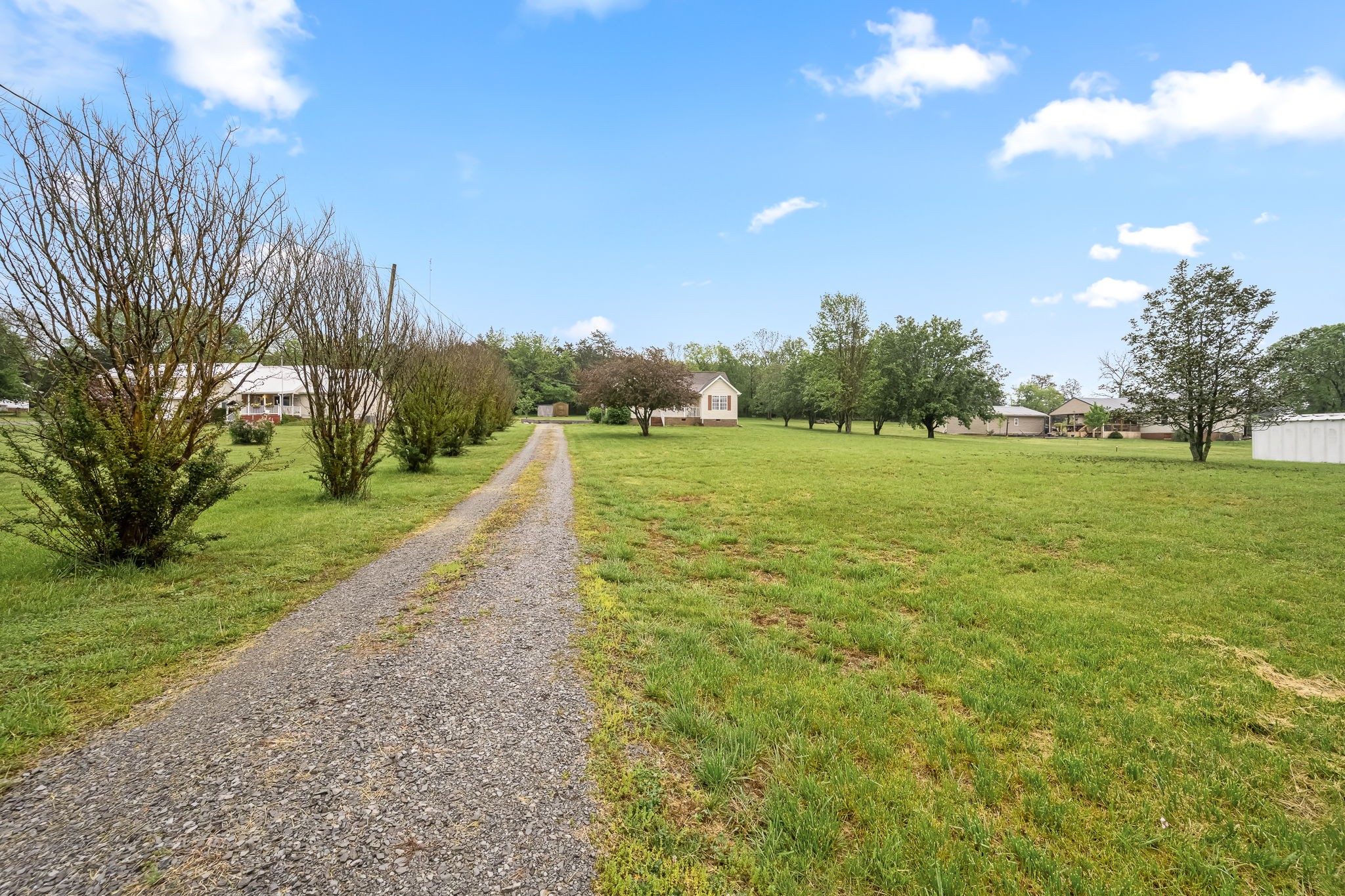 9 Volunteer Road Petersburg, TN 37144 - Photo 4 of 44 Gallery Image 4