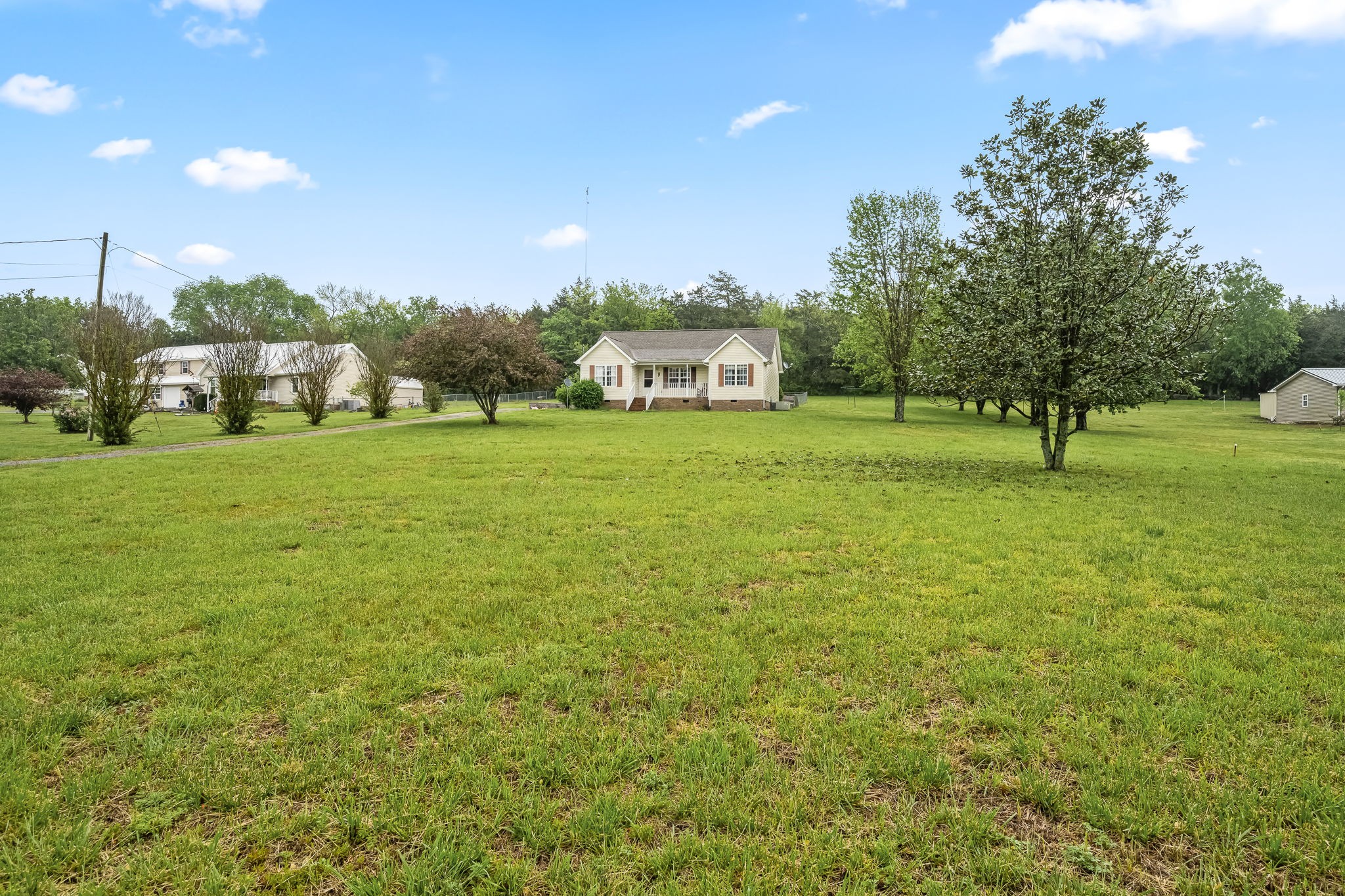 9 Volunteer Road Petersburg, TN 37144 - Photo 8 of 44 Gallery Image 8