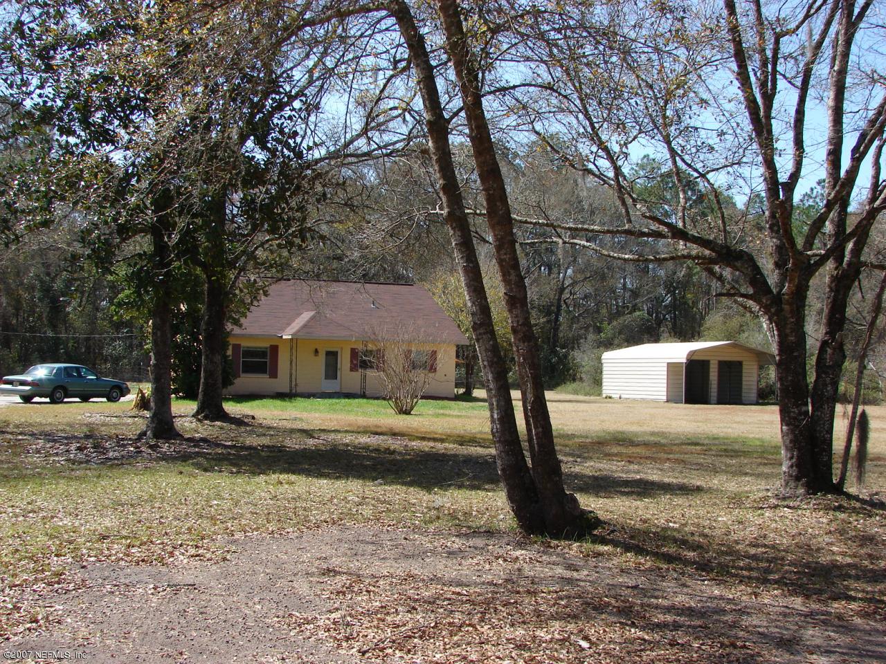 1056 Carter Road Lawtey, FL 32058 - Photo 3 of 16 House and Barn from Driveway