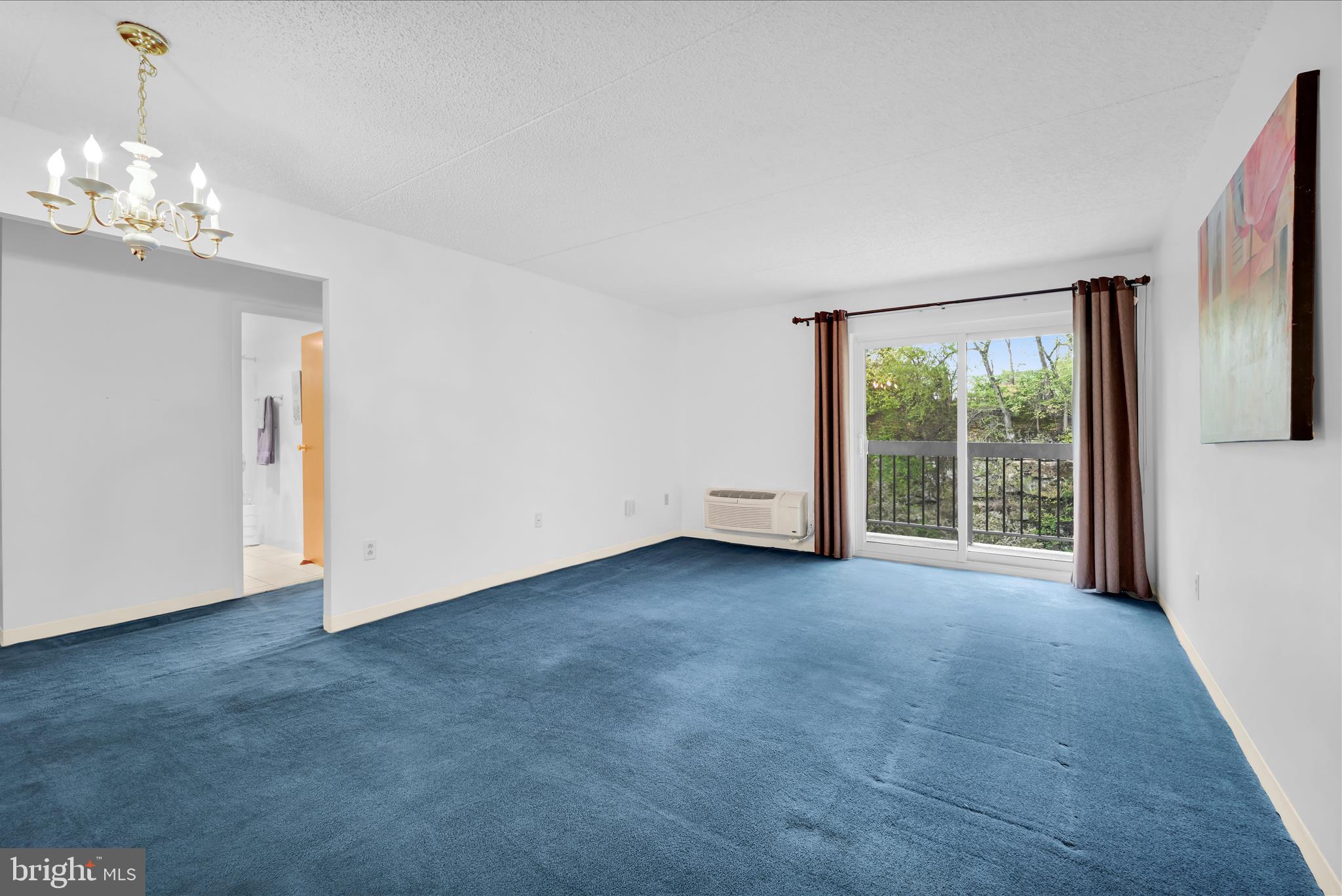 800 Avondale Road, Unit 6P Wallingford, PA 19086 - Photo 10 of 27 Living Area