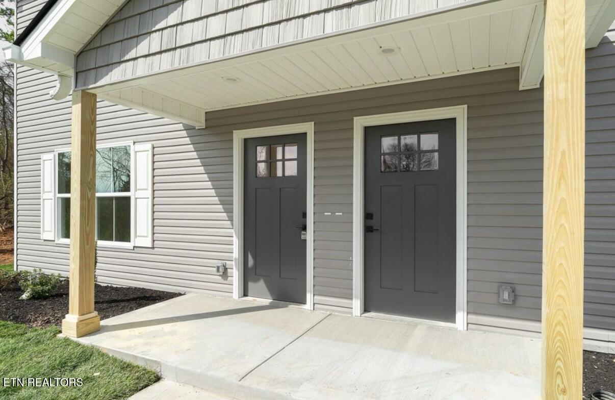 1623 Francis Road Knoxville, TN 37909 - Photo 3 of 18 IMG_4773