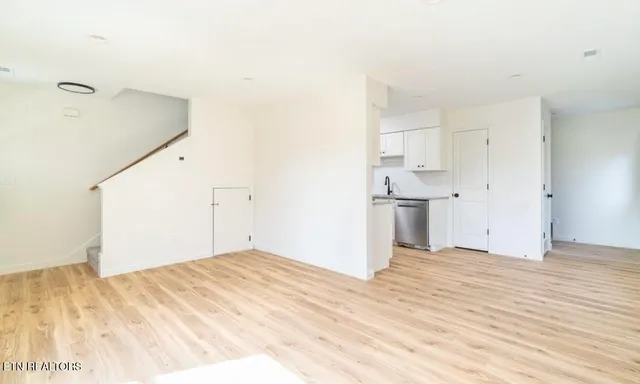 $2,250 | 1623 Francis Road, Knoxville, TN 37909