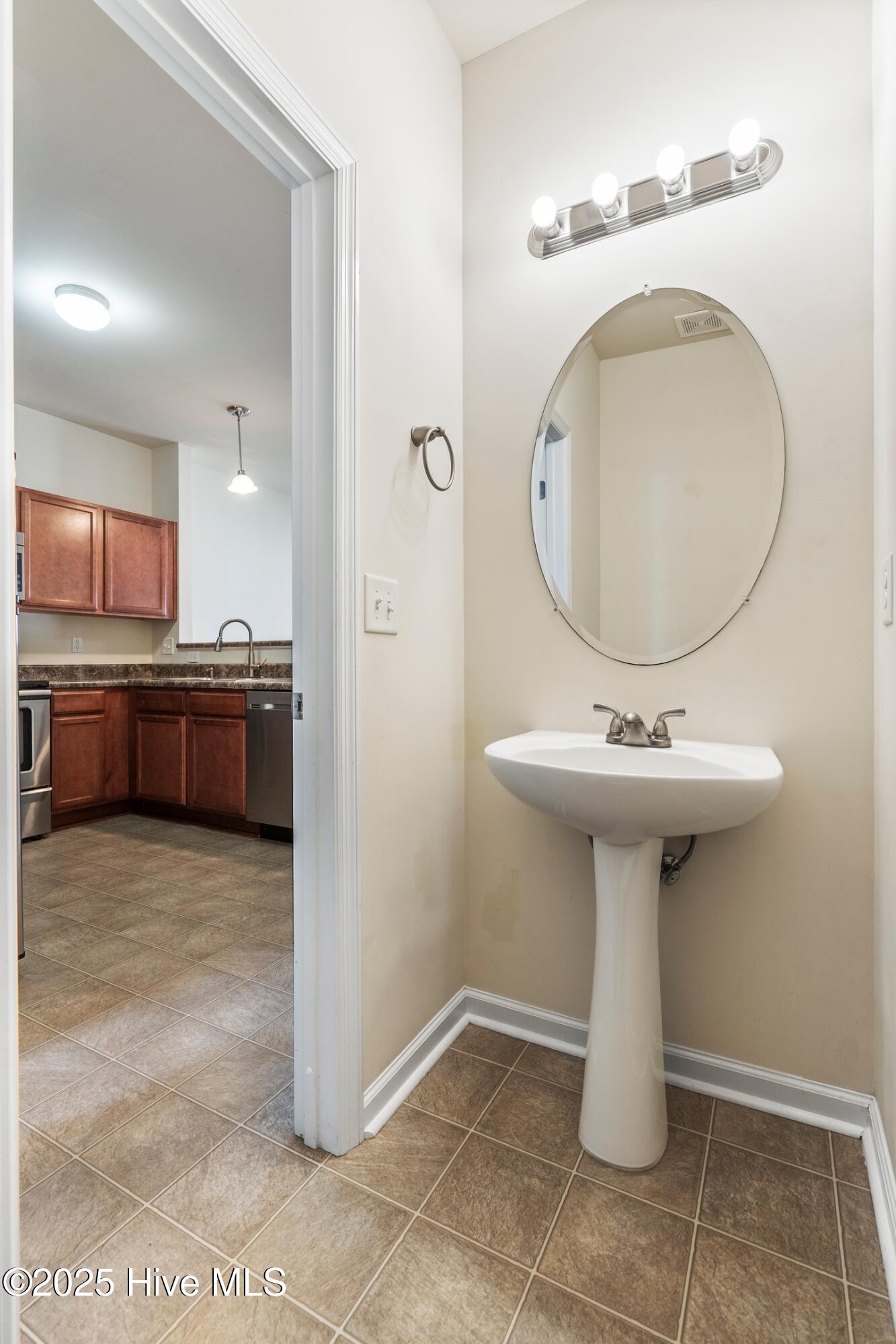 429 Caldwell Loop Jacksonville, NC 28546 - Photo 14 of 36 mls-DSC08826