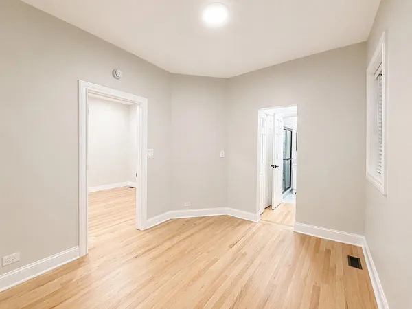 $4,500 | 1014 West George Street, Unit 1, Chicago, IL 60657