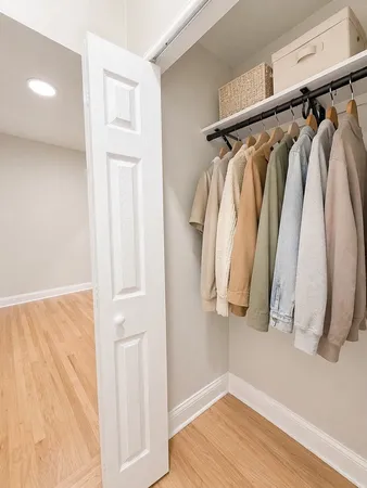 $4,500 | 1014 West George Street, Unit 1, Chicago, IL 60657