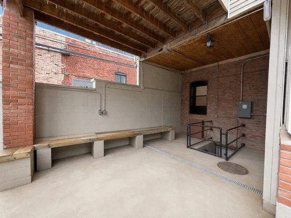 $4,500 | 1014 West George Street, Unit 1, Chicago, IL 60657