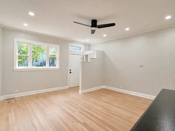 $4,500 | 1014 West George Street, Unit 1, Chicago, IL 60657