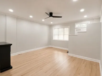 $4,500 | 1014 West George Street, Unit 1, Chicago, IL 60657