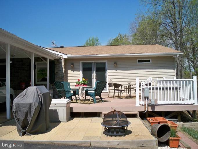 3795 Baker Road Westminster, MD 21157 - Photo 26 of 29 Maintenance Free Deck