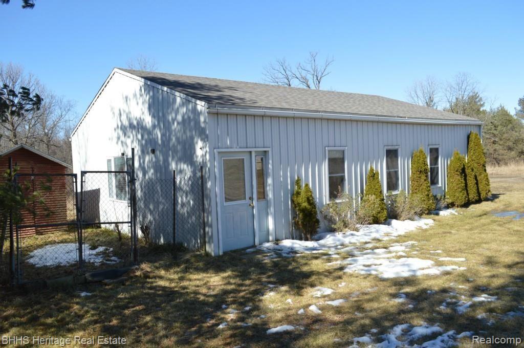 11260 Faussett Road Fenton, MI 48430 - Photo 36 of 49 56745.jpg