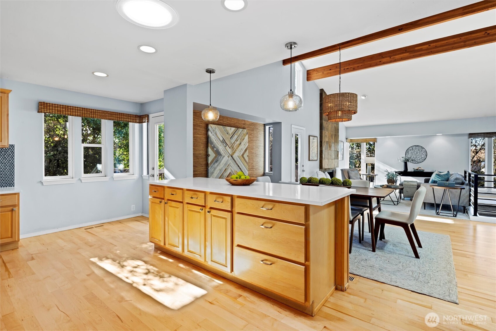 17989 Riviera Place Southwest Normandy Park, WA 98166 - Photo 11 of 39 Gallery Image 11