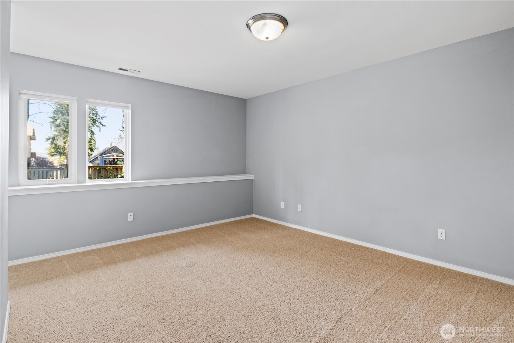 17989 Riviera Place Southwest Normandy Park, WA 98166 - Photo 30 of 39 Gallery Image 30