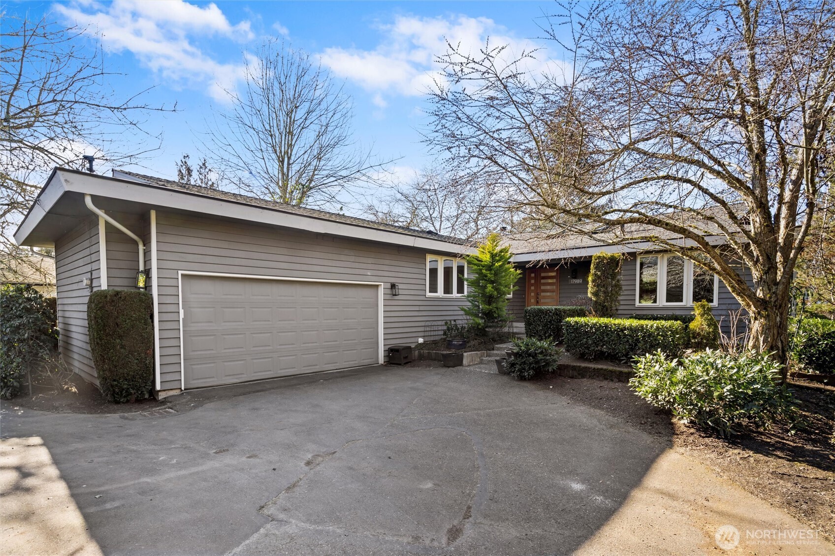 17989 Riviera Place Southwest Normandy Park, WA 98166 - Photo 33 of 39 Gallery Image 33