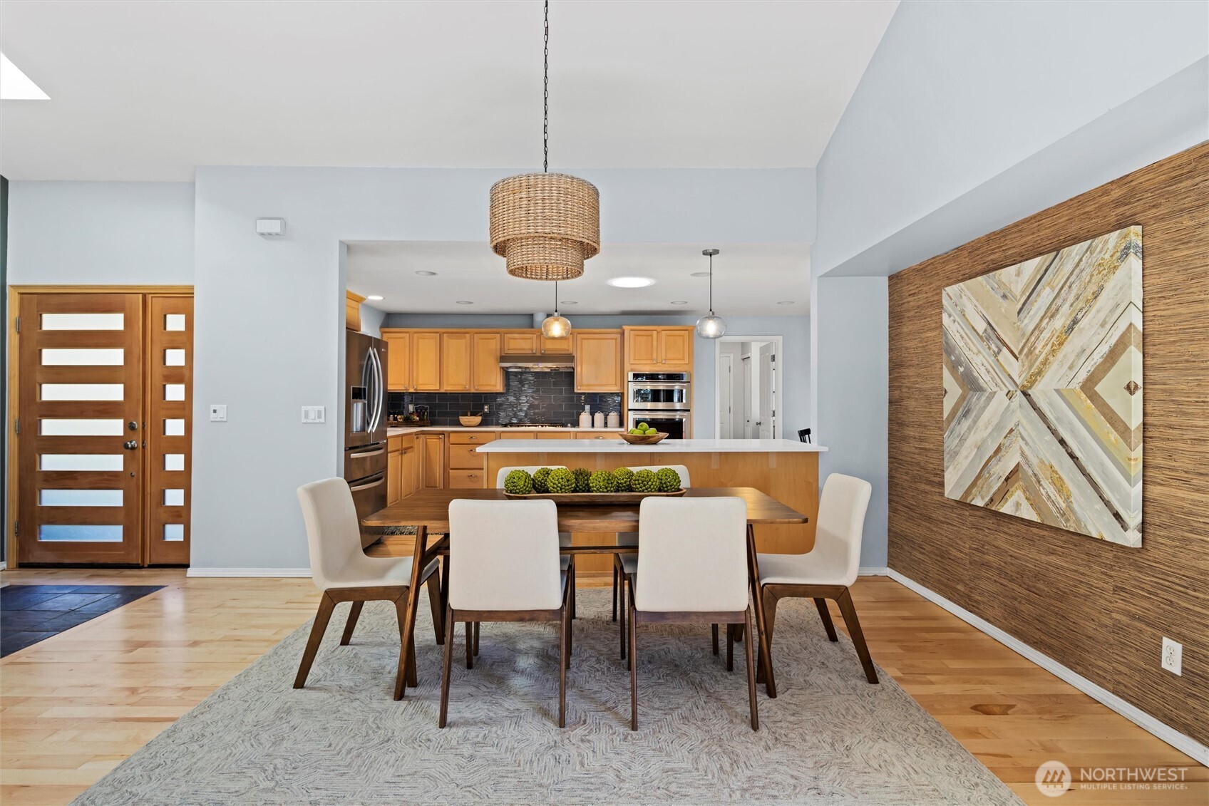 17989 Riviera Place Southwest Normandy Park, WA 98166 - Photo 6 of 39 Gallery Image 6