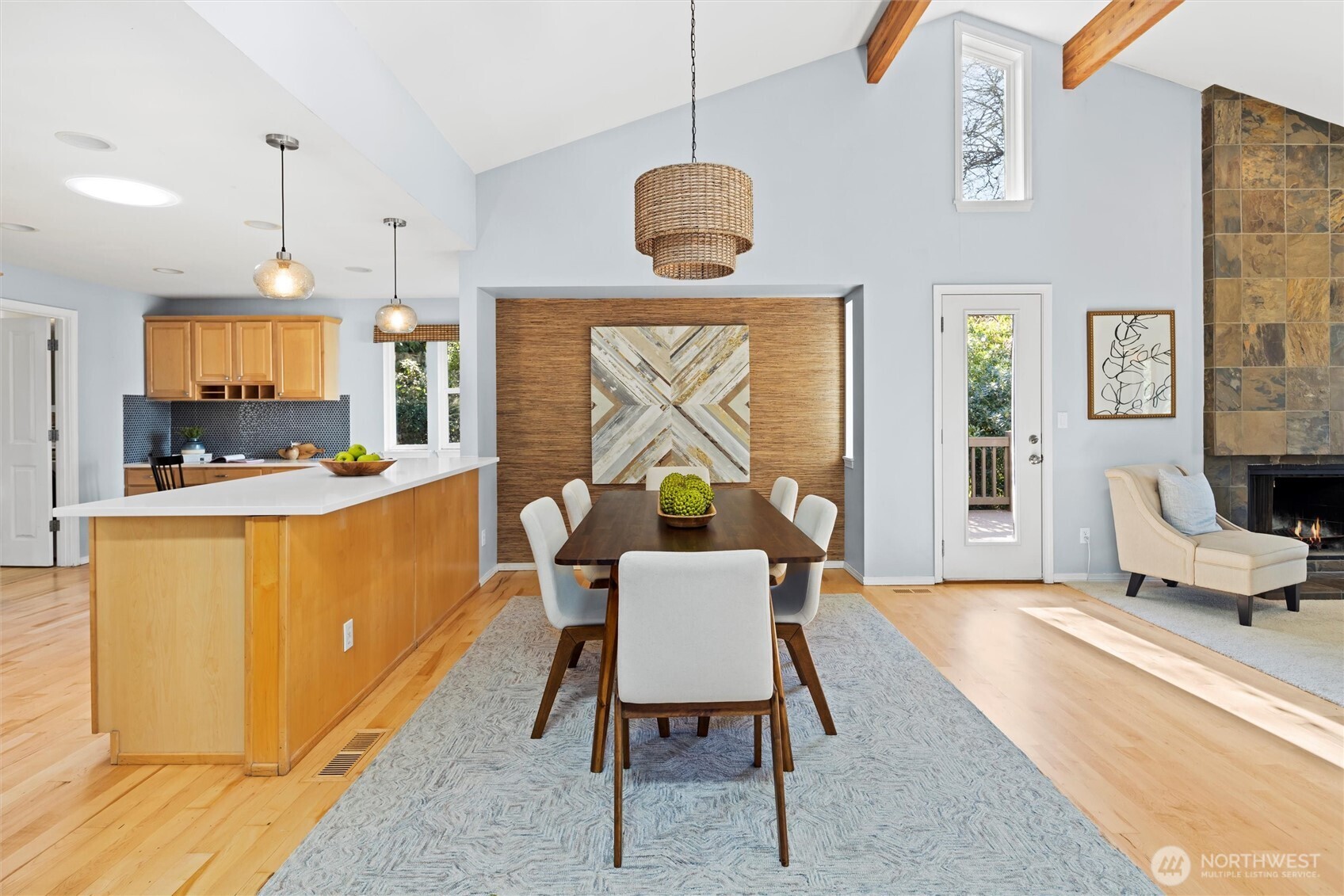 17989 Riviera Place Southwest Normandy Park, WA 98166 - Photo 7 of 39 Gallery Image 7