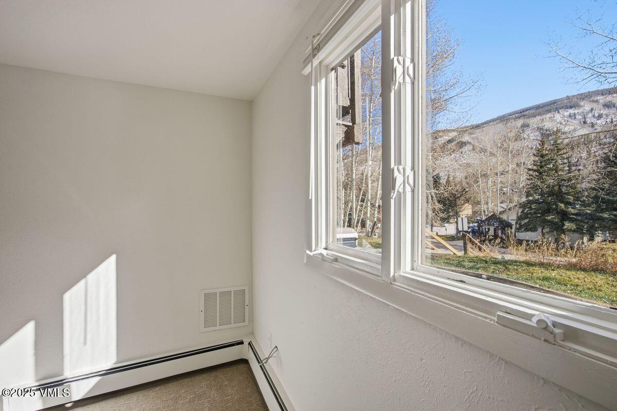 2099 Chamonix Lane, Unit 1C Vail, CO 81657 - Photo 14 of 29 View SE