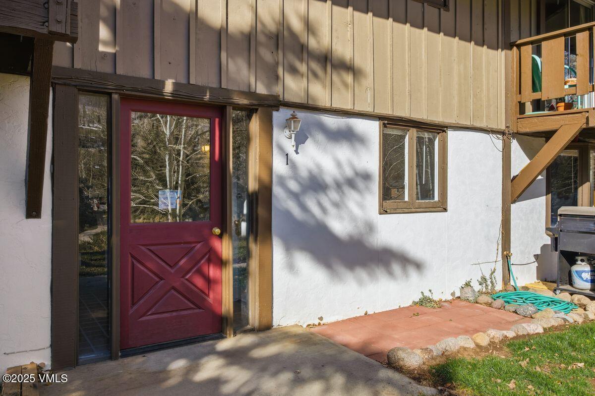 2099 Chamonix Lane, Unit 1C Vail, CO 81657 - Photo 15 of 29 Exterior Entry