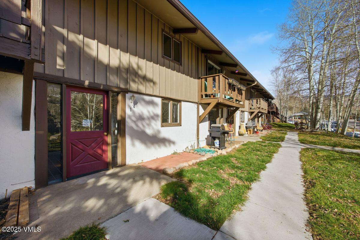 2099 Chamonix Lane, Unit 1C Vail, CO 81657 - Photo 28 of 29 Exerior Front Entry