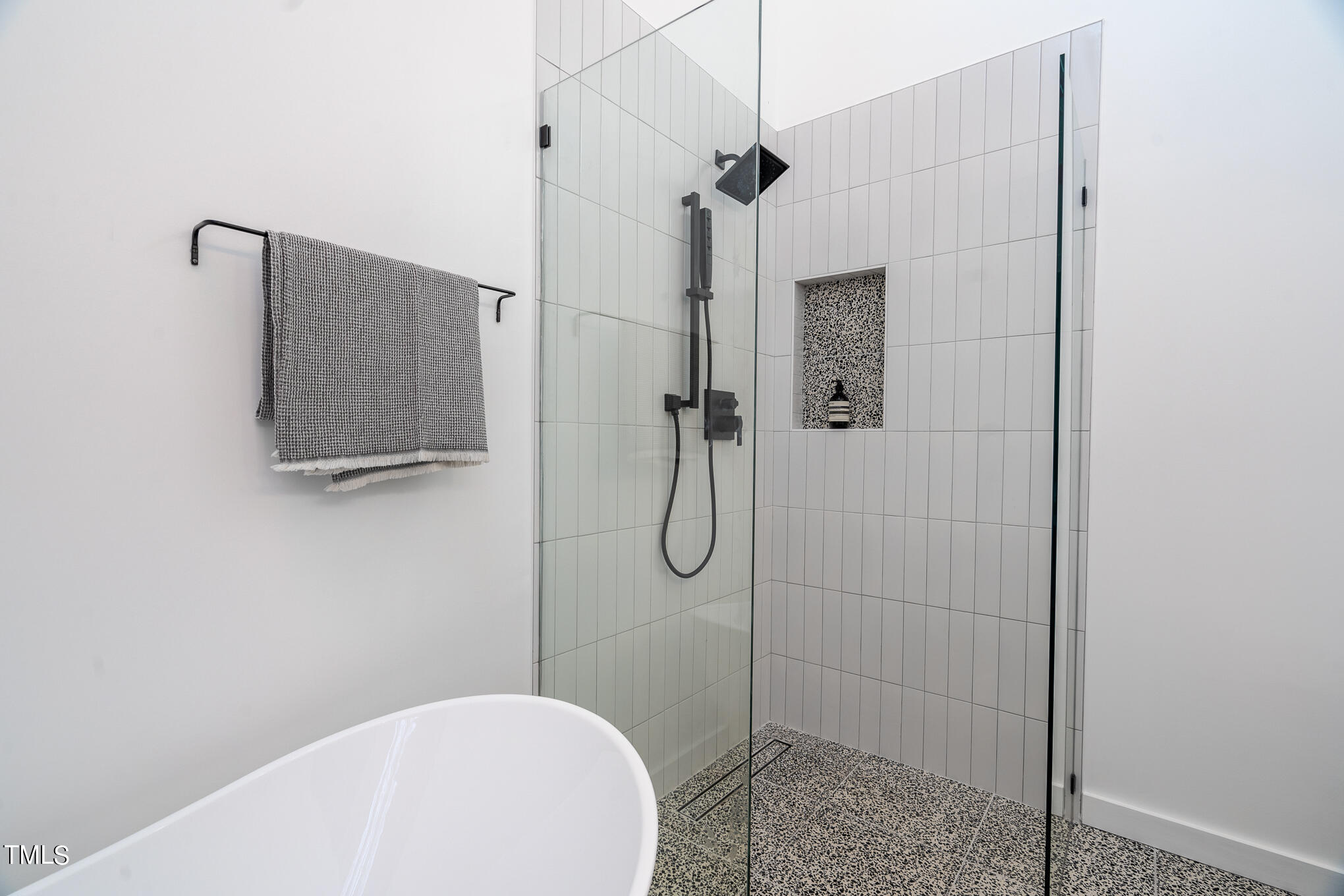 332 Erwin Road Chapel Hill, NC 27514 - Photo 25 of 35 a bathroom with a shower