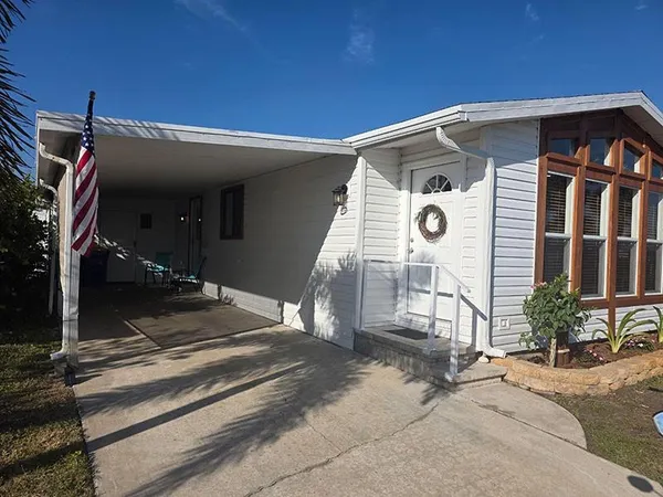 $314,900 | 4300 Southeast St Lucie Boulevard, Unit 70, Stuart, FL 34997
