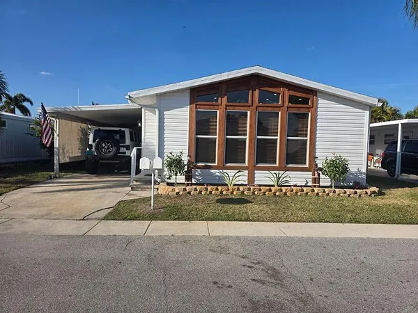 $314,900 | 4300 Southeast St Lucie Boulevard, Unit 70, Stuart, FL 34997