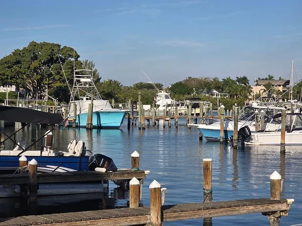 $314,900 | 4300 Southeast St Lucie Boulevard, Unit 70, Stuart, FL 34997