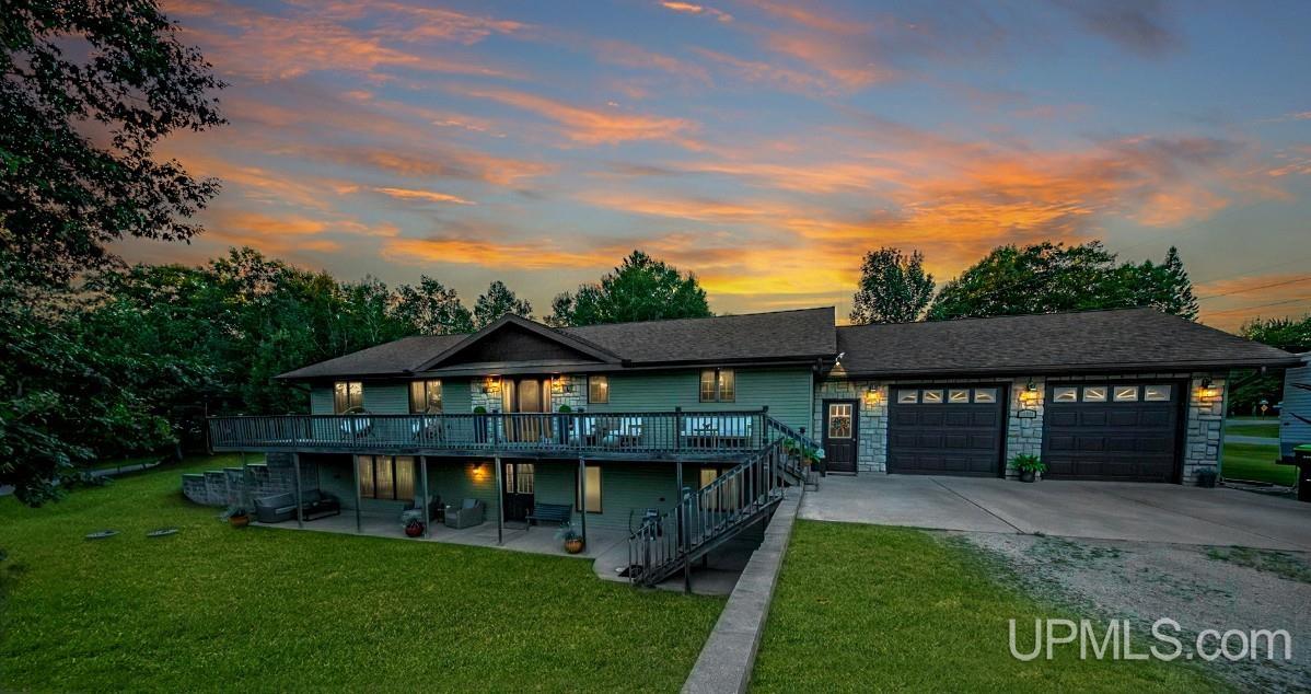 N22791 Carpenter Road Niagara, WI 54151 - Photo 1 of 72 Gallery Image 1