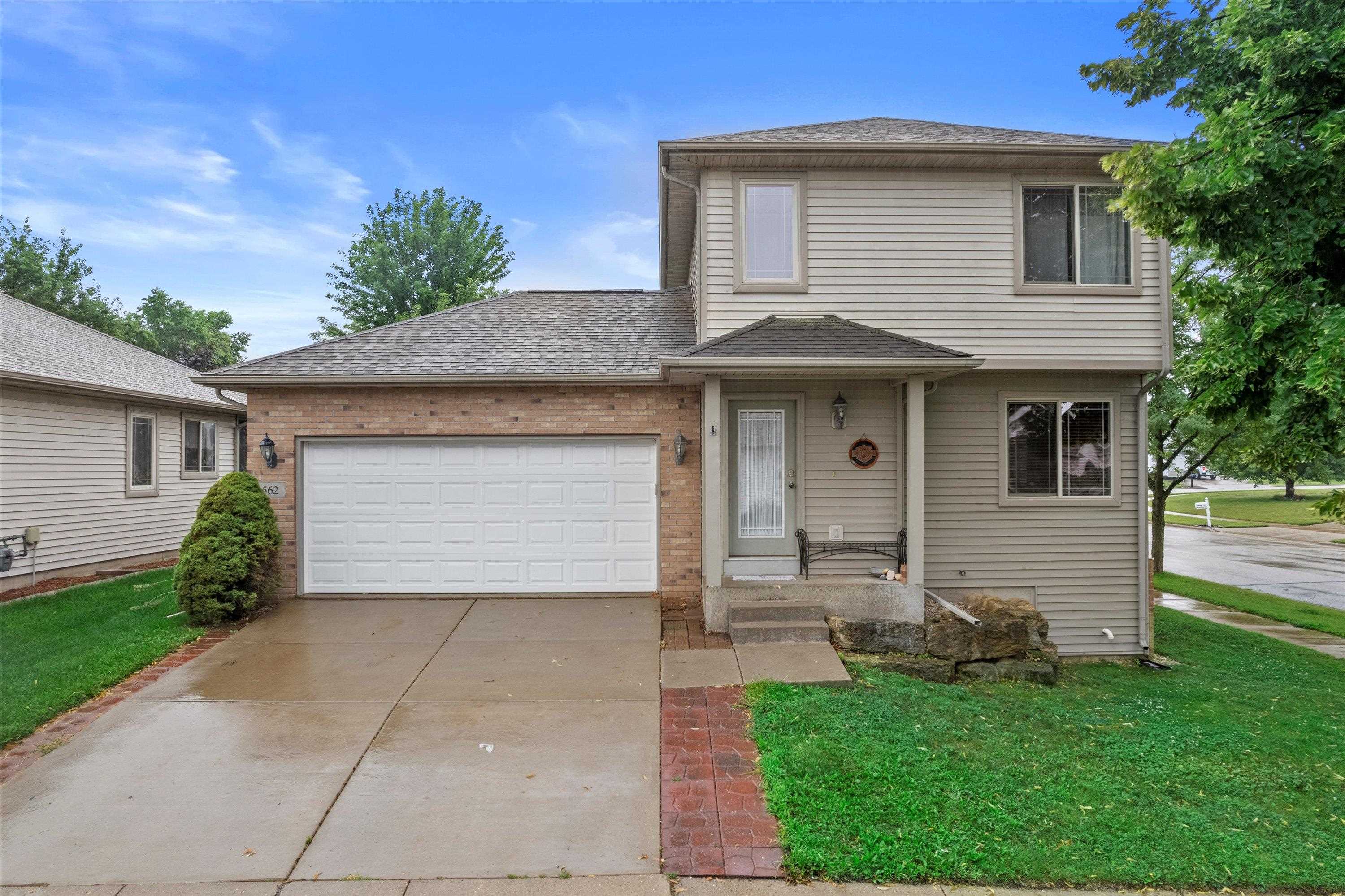 562 Lexington Drive Oregon, WI 53575 - Photo 1 of 35