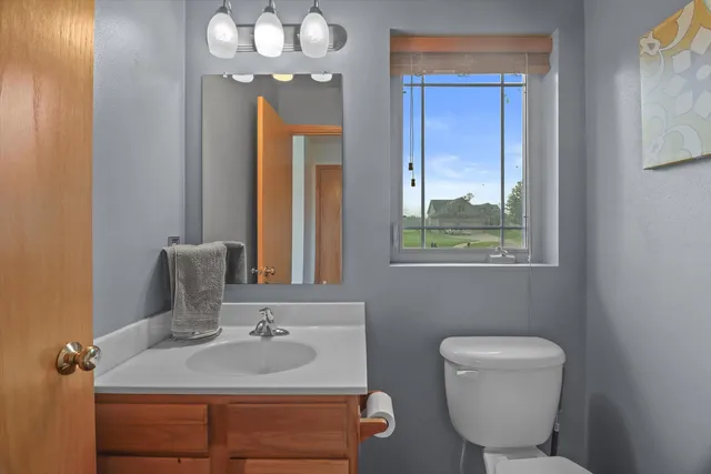 $385,000 | 562 Lexington Drive, Oregon, WI 53575