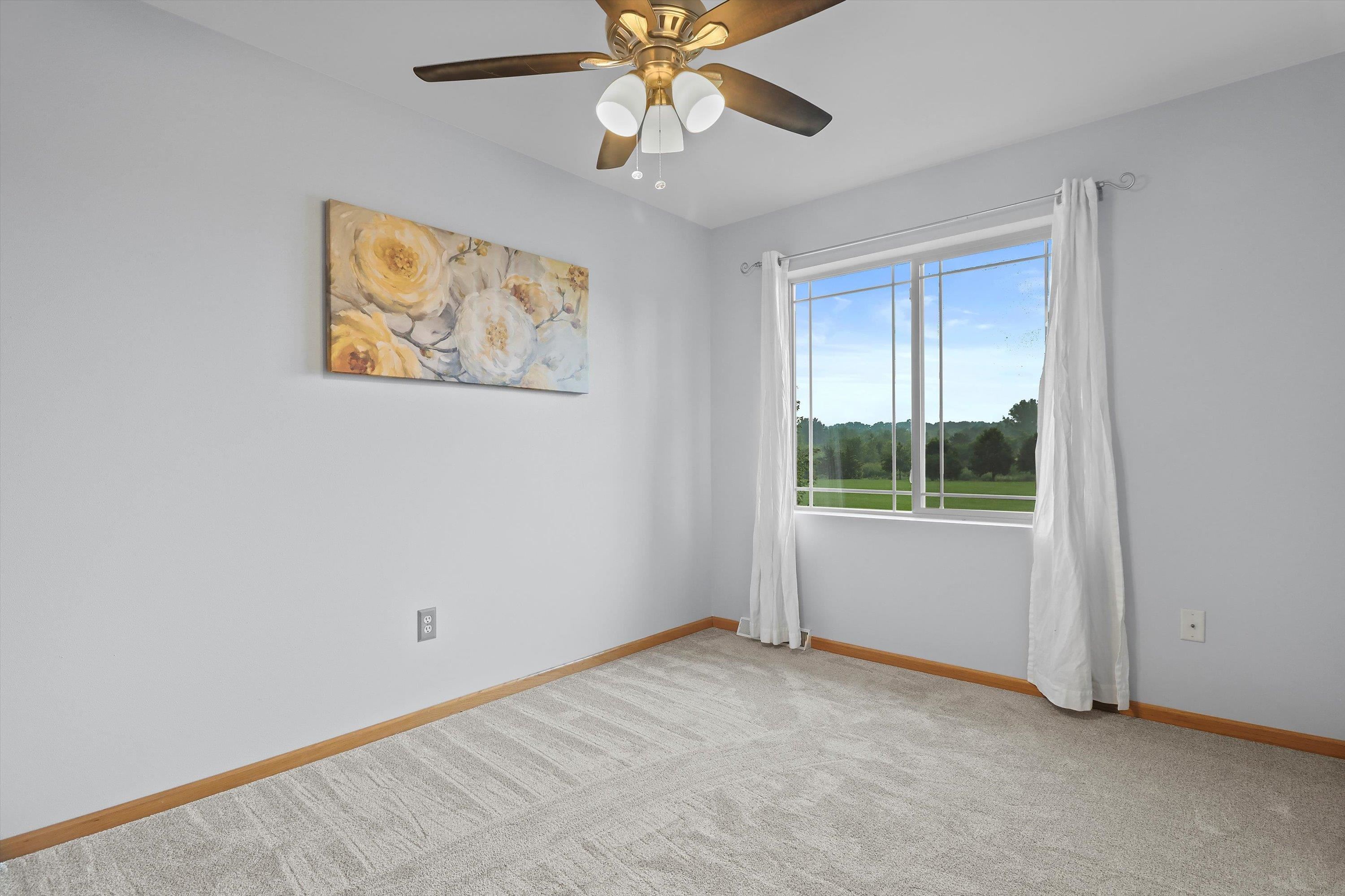 562 Lexington Drive Oregon, WI 53575 - Photo 19 of 35