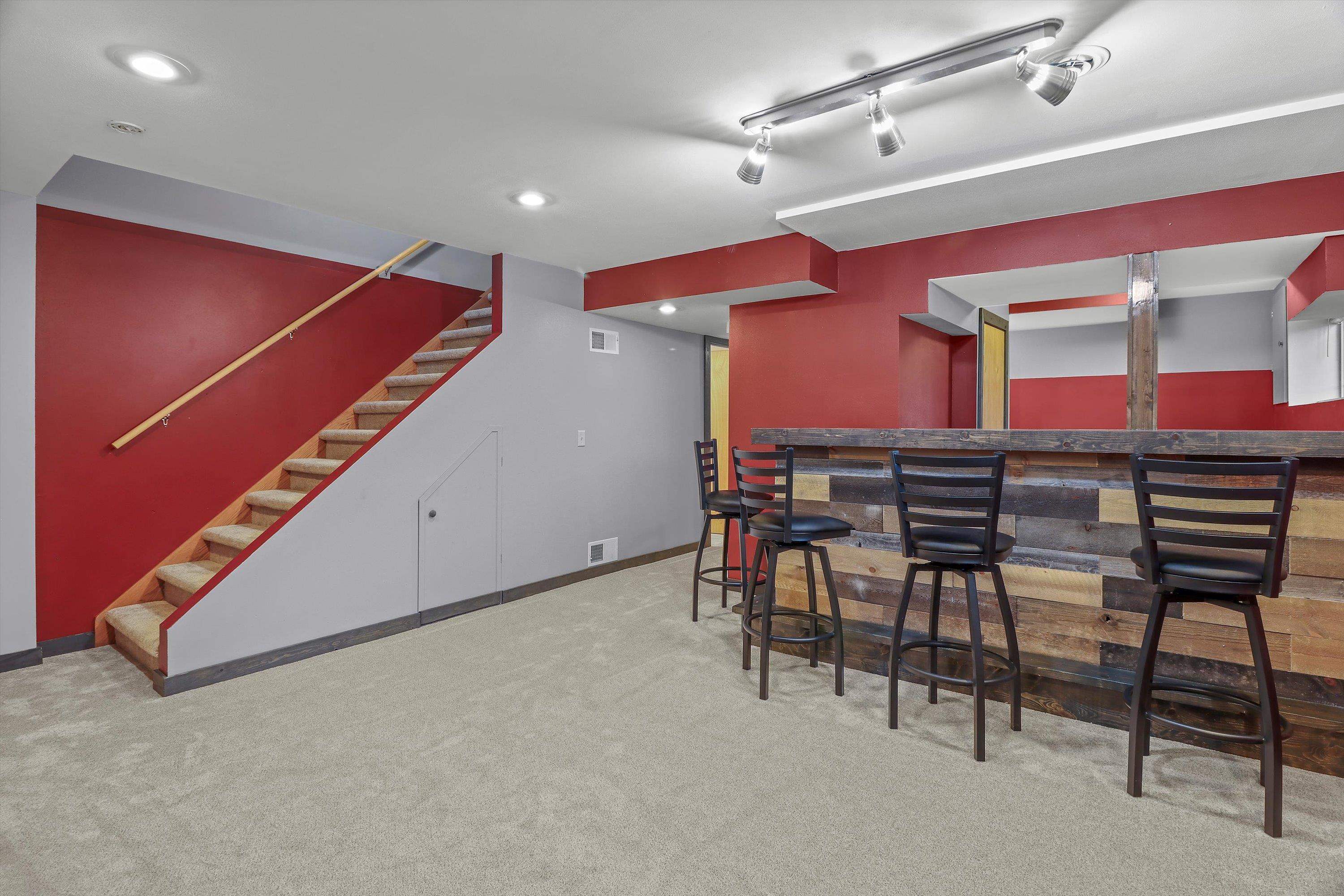 562 Lexington Drive Oregon, WI 53575 - Photo 25 of 35