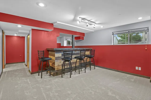 $385,000 | 562 Lexington Drive, Oregon, WI 53575