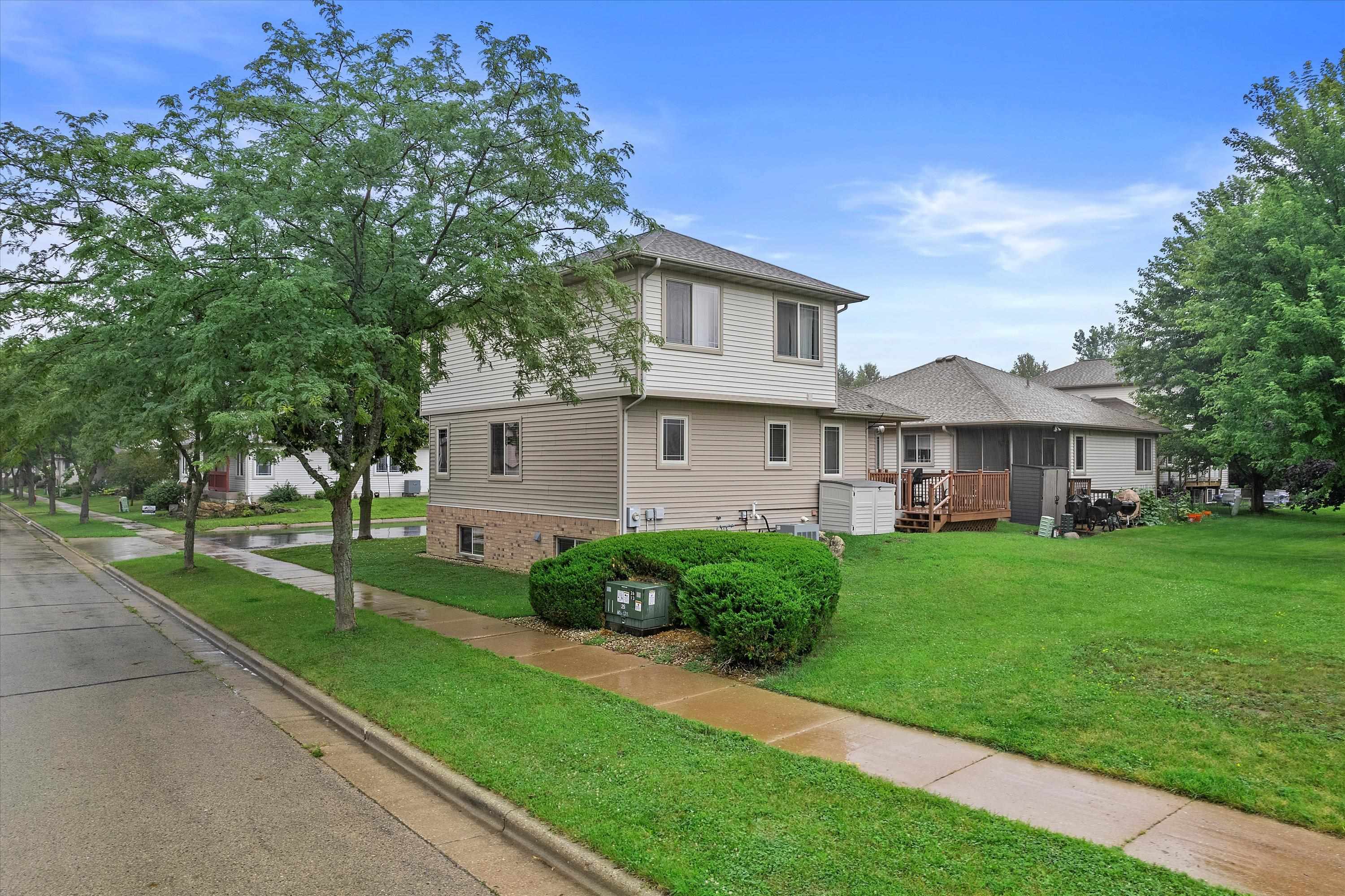 562 Lexington Drive Oregon, WI 53575 - Photo 30 of 35