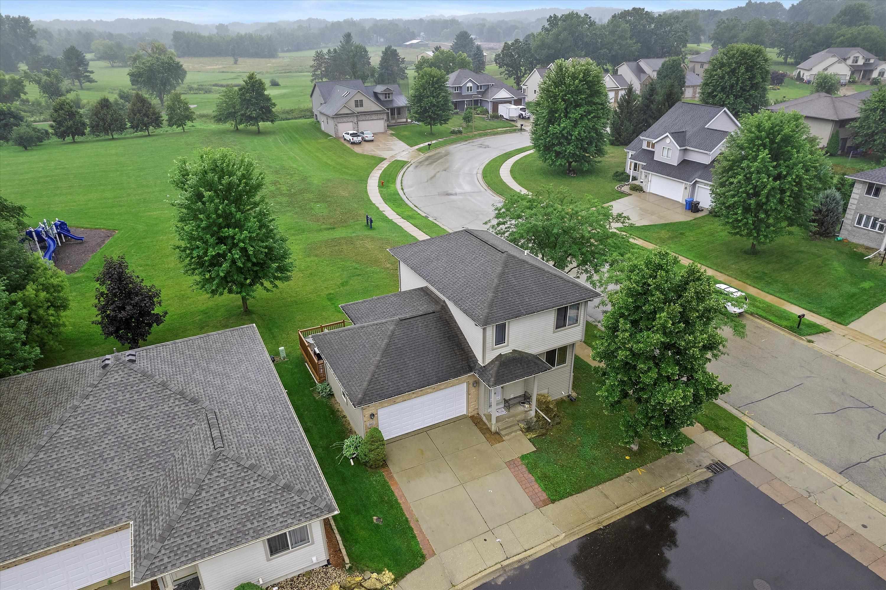 562 Lexington Drive Oregon, WI 53575 - Photo 34 of 35