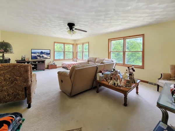 $318,000 | 4459 West Stagecoach Trail, Galena, IL 61036