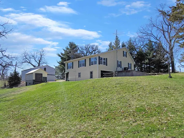 $318,000 | 4459 West Stagecoach Trail, Galena, IL 61036