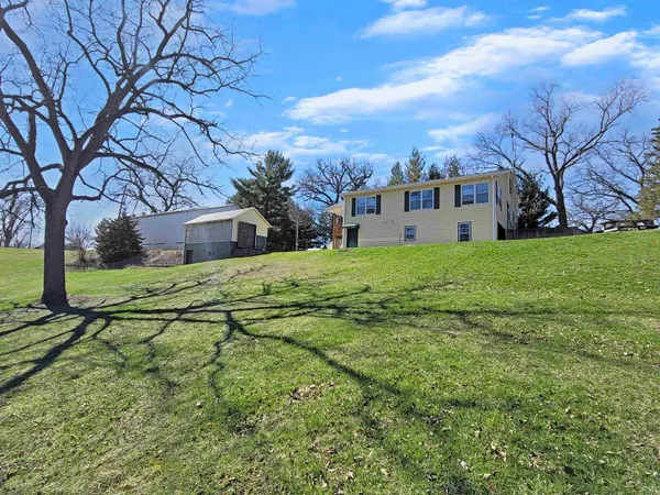 $318,000 | 4459 West Stagecoach Trail, Galena, IL 61036